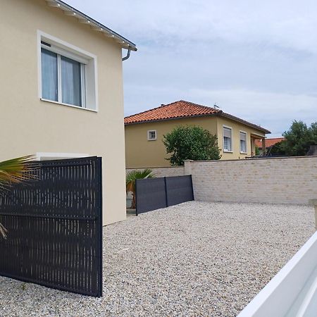 L'Echappee Belle Apartment Bessines Exterior foto